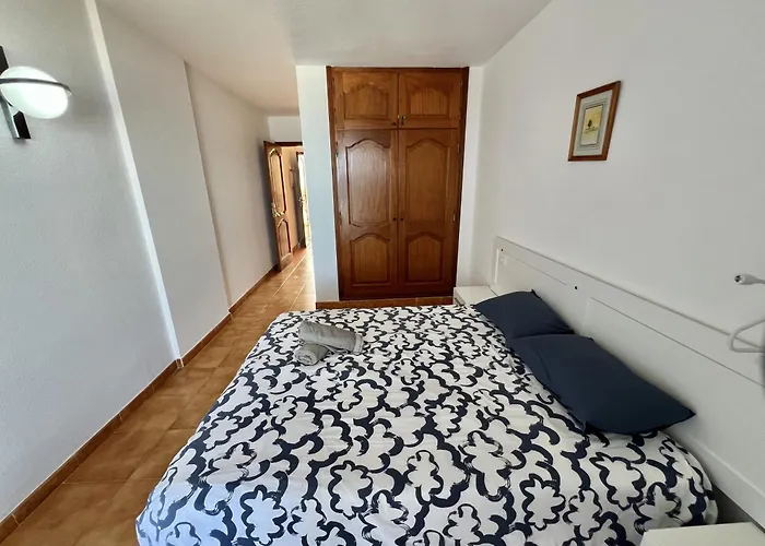 Neptuno Ocean Experience By Sydney *